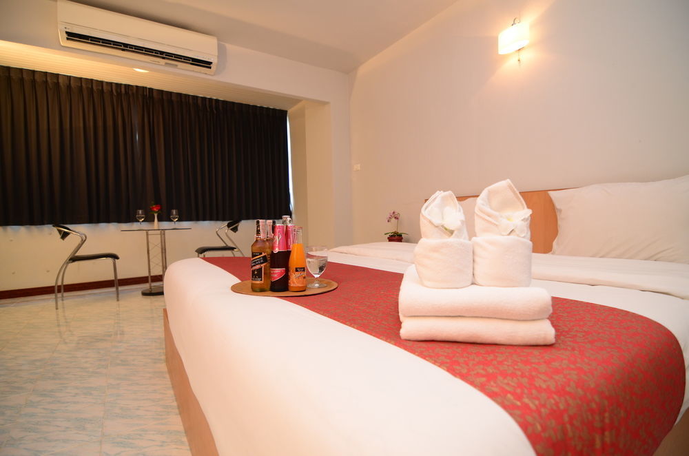 Oyo 257 Sea Paradise Hotel Sattahip Eksteriør billede