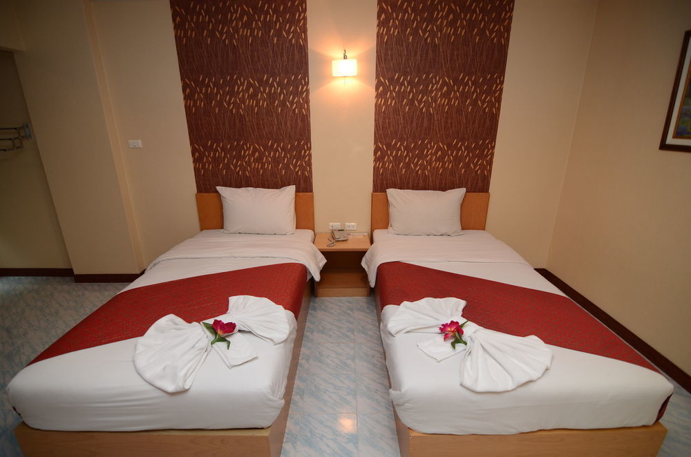 Oyo 257 Sea Paradise Hotel Sattahip Eksteriør billede