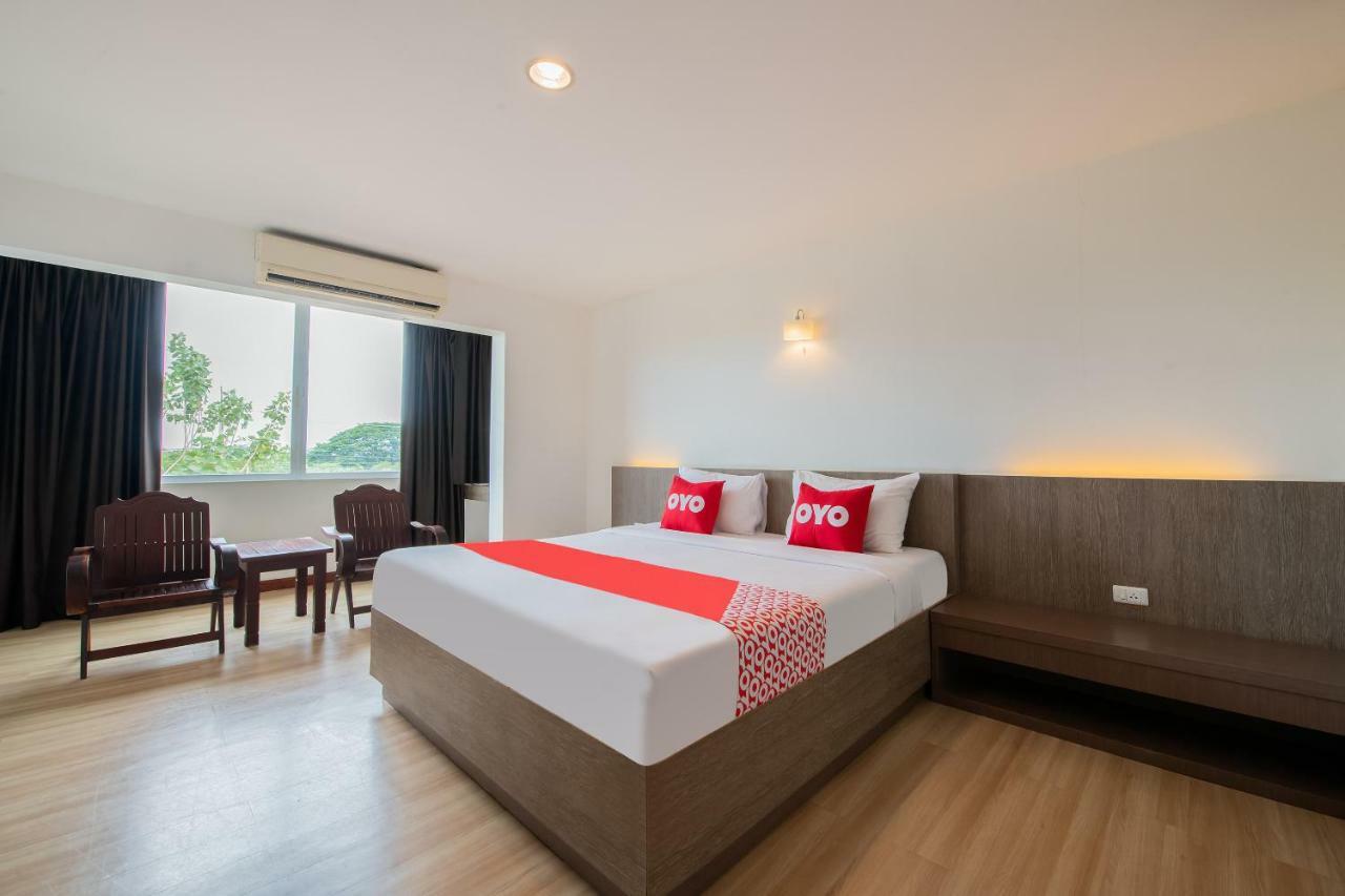 Oyo 257 Sea Paradise Hotel Sattahip Eksteriør billede
